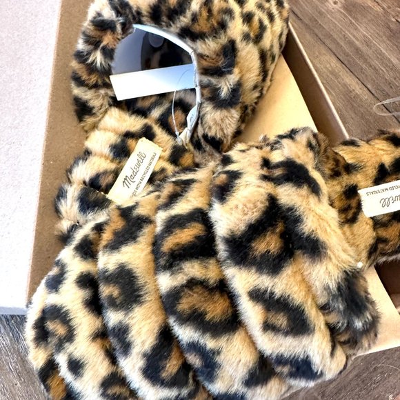 Madewell Women's NEW Quilted Scuff Slippers in Leopard Recycled Faux Fur… - Picture 3 of 7